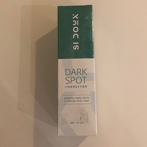 Si Doux dark spot corrector